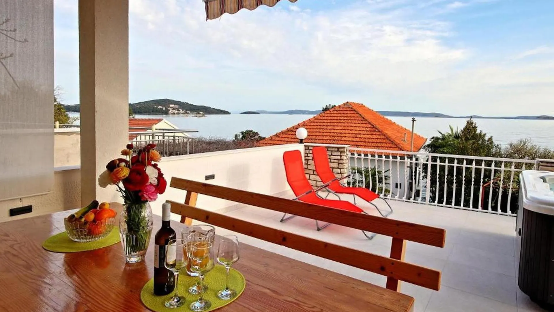 Apartment Sweet With Jaccuzi&Sea View Seget Vranjica