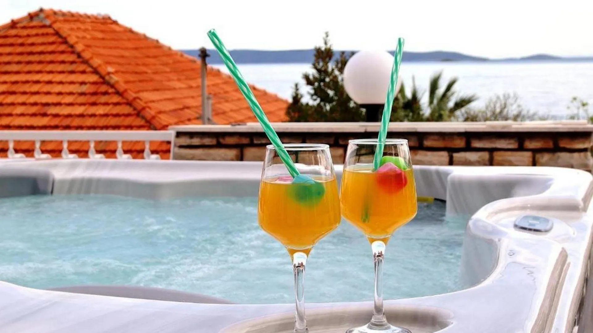 Apartment Sweet With Jaccuzi&Sea View Seget Vranjica